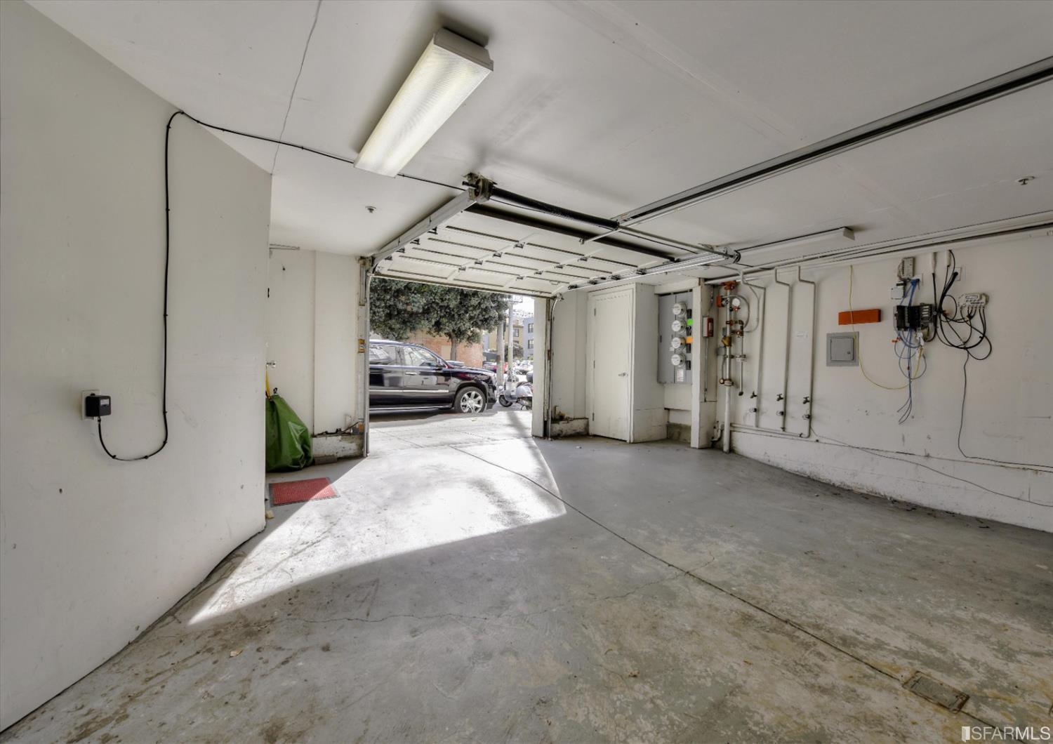 2488 Sutter Street Unit: 2