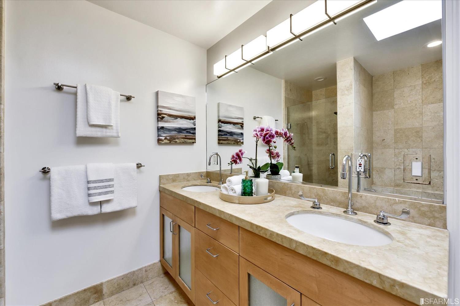 2488 Sutter Street Unit: 2