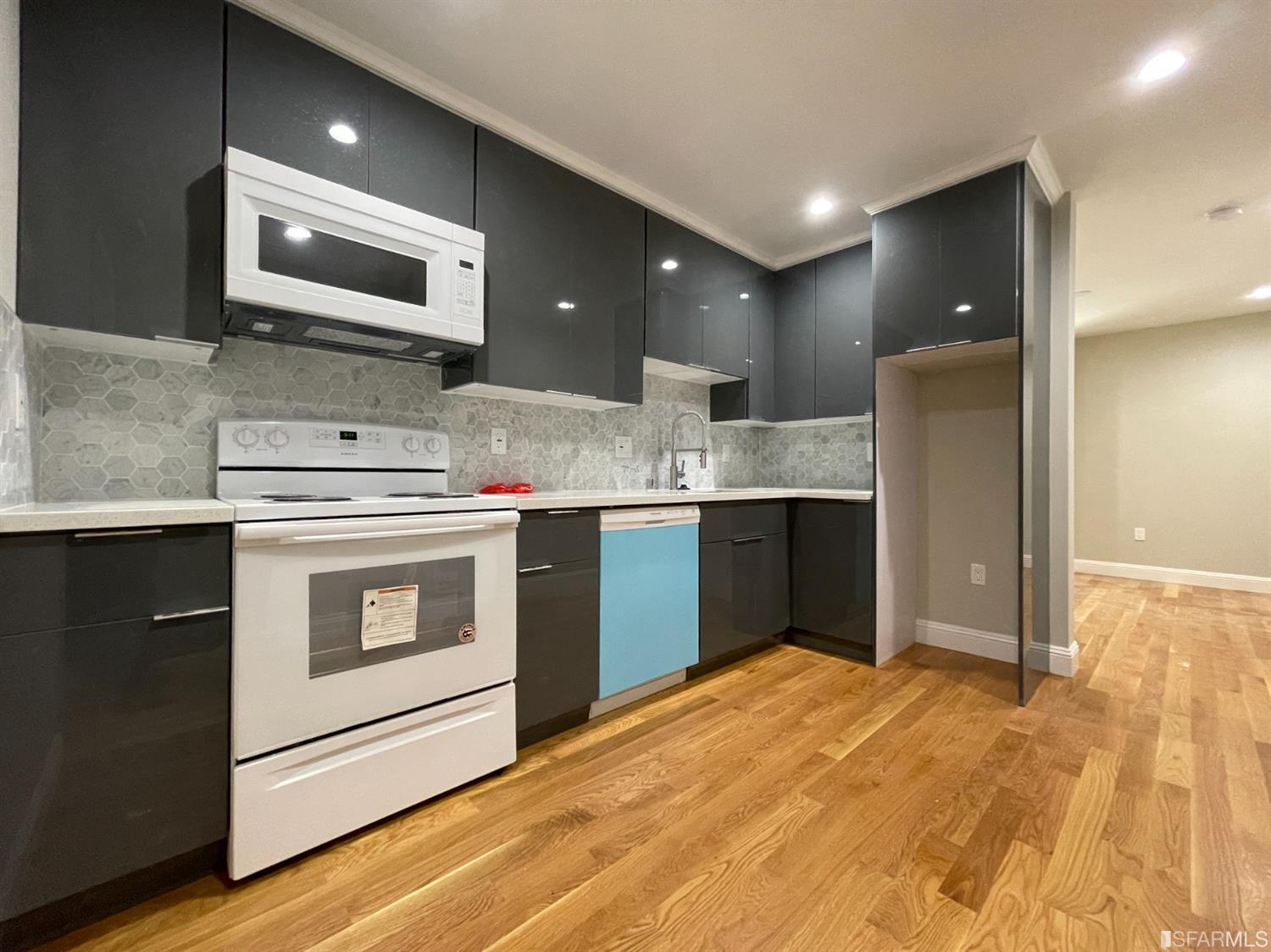 328 Pennsylvania Avenue