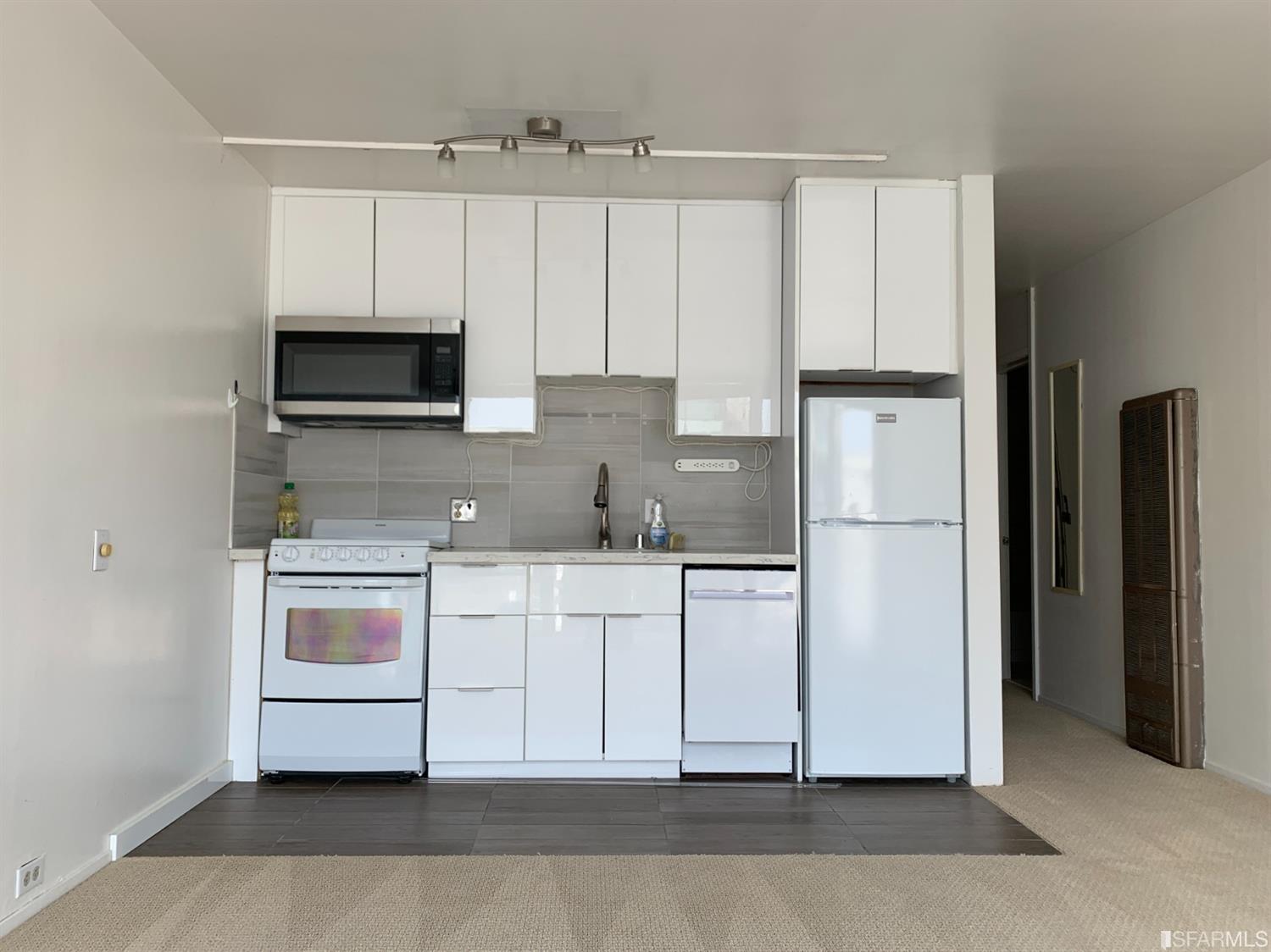 328 Pennsylvania Avenue