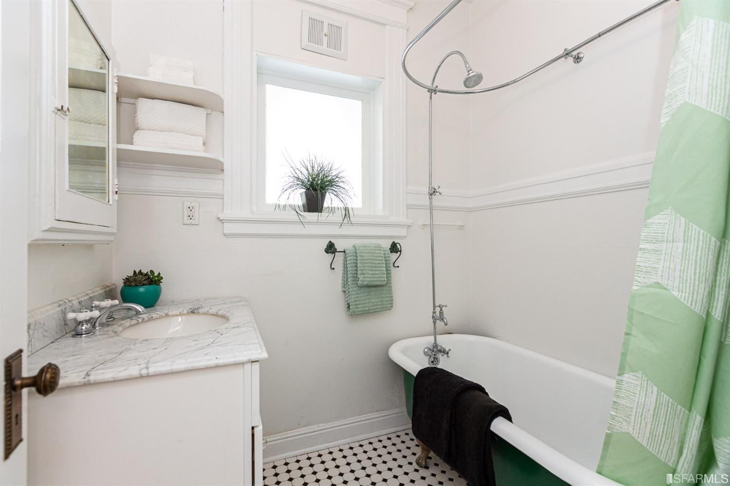 1205 4th Avenue Unit: D