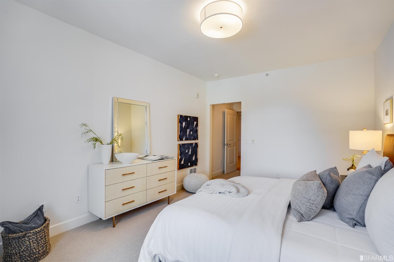 77 Van Ness Avenue Unit: 707