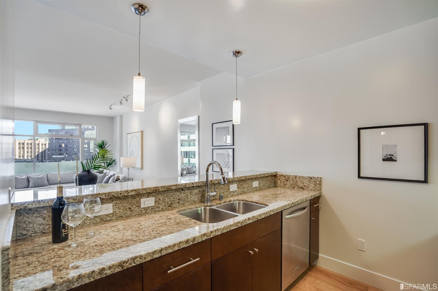 77 Van Ness Avenue Unit: 707