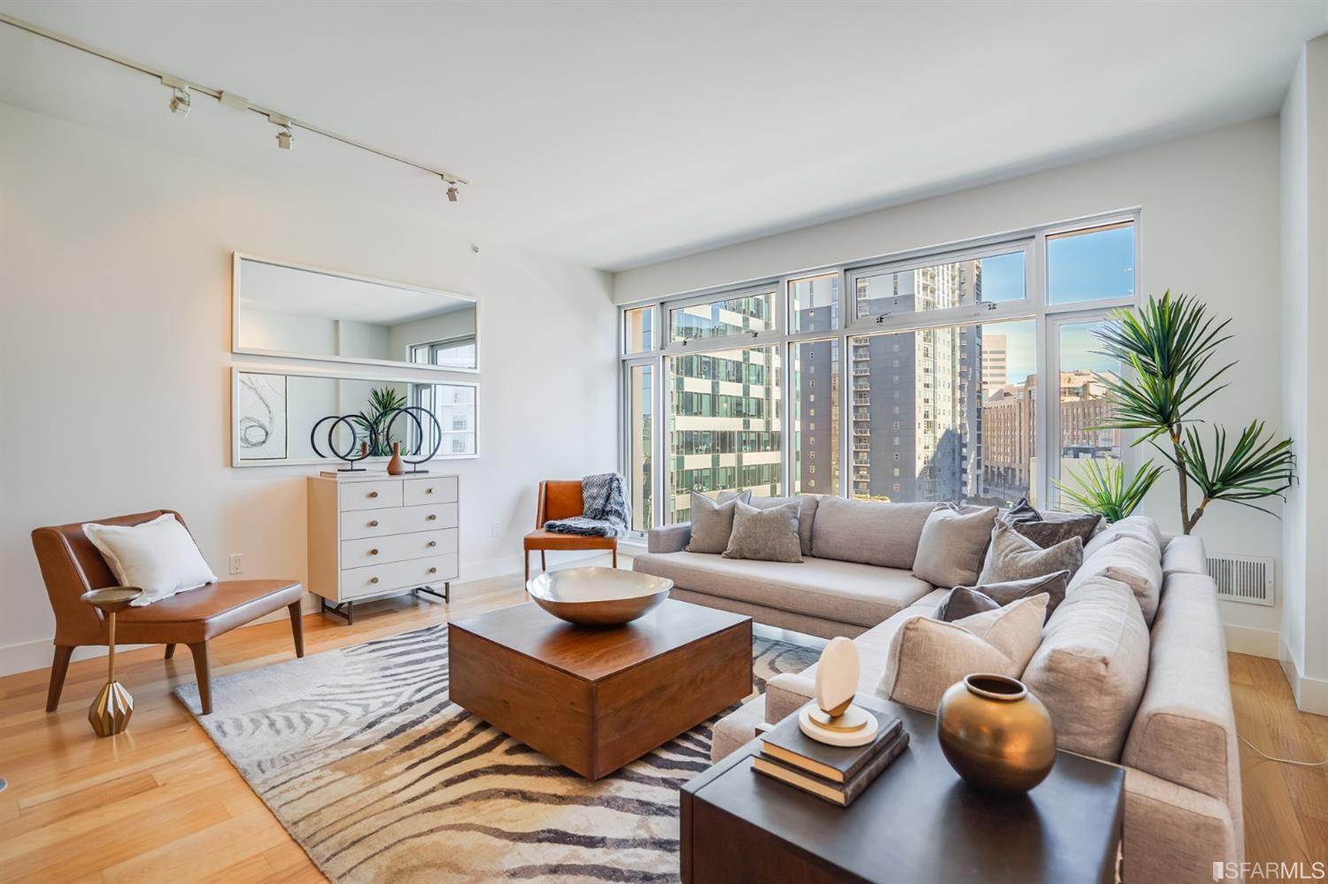 77 Van Ness Avenue Unit: 707