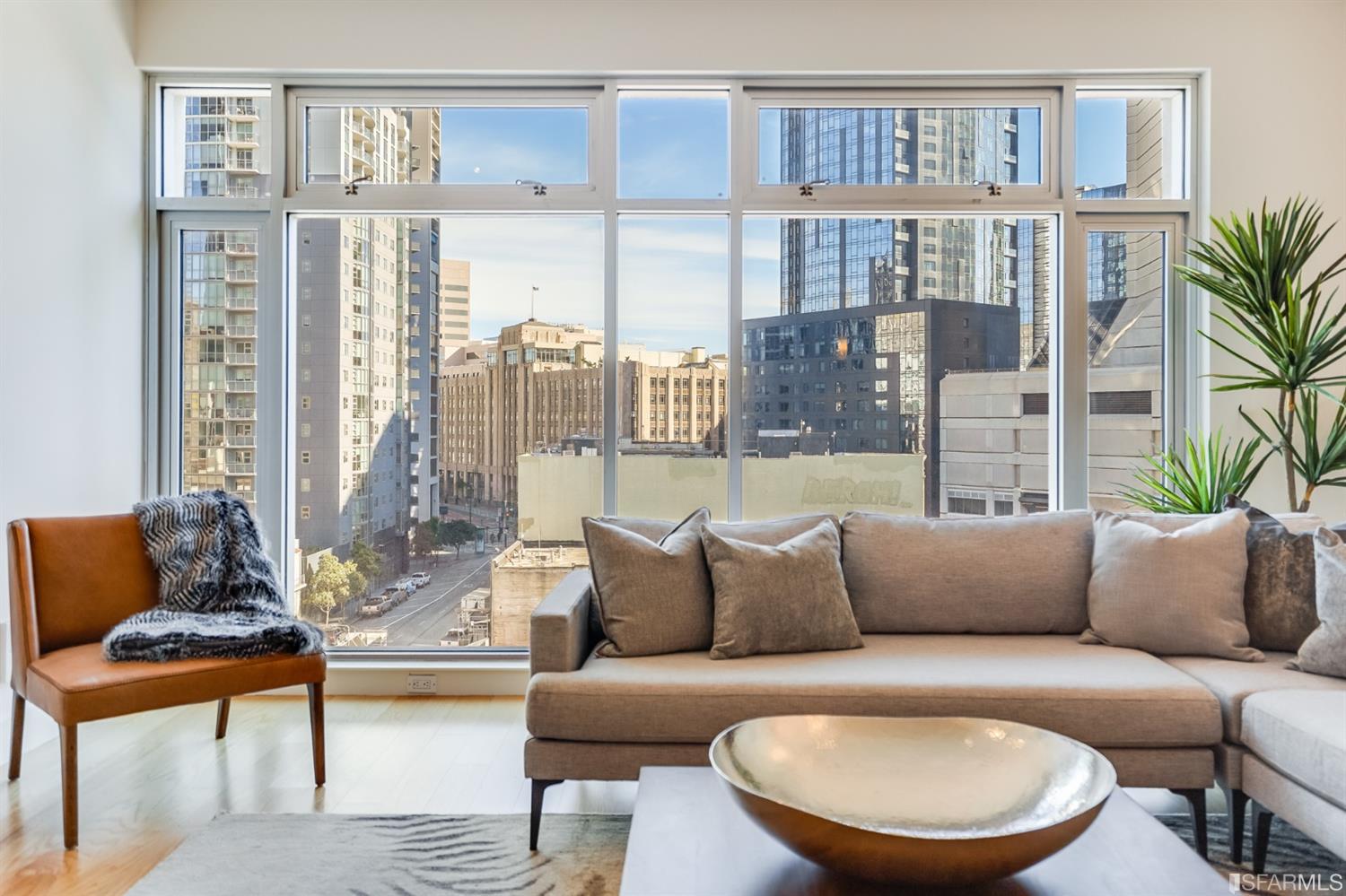 77 Van Ness Avenue Unit: 707