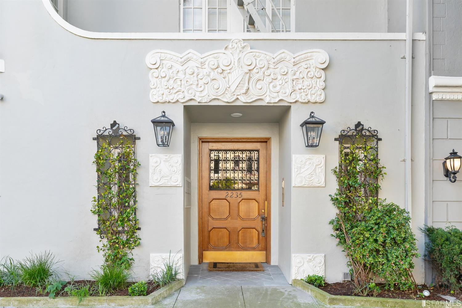 2235 Beach Street Unit: 202