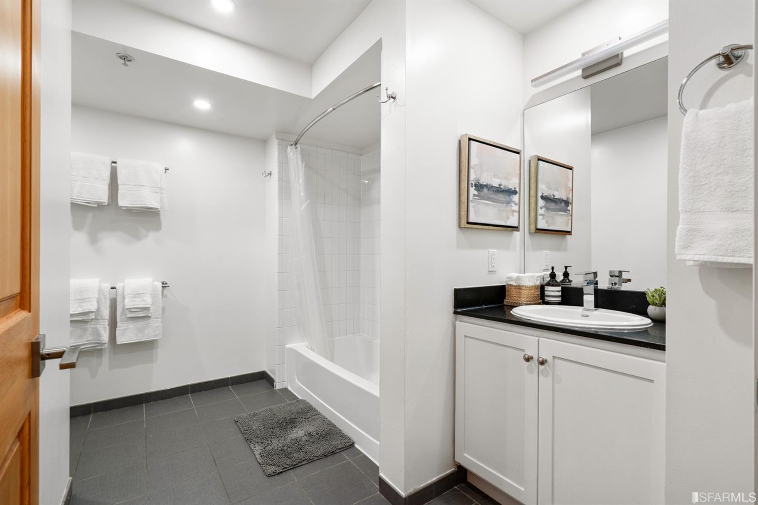 601 Alabama Street Unit: 303