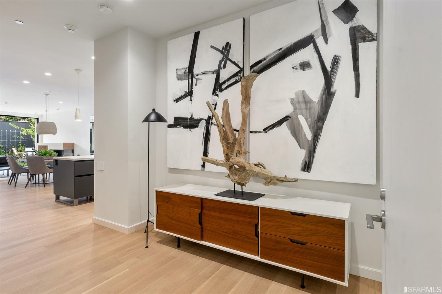 858 Capp Street Unit: 1