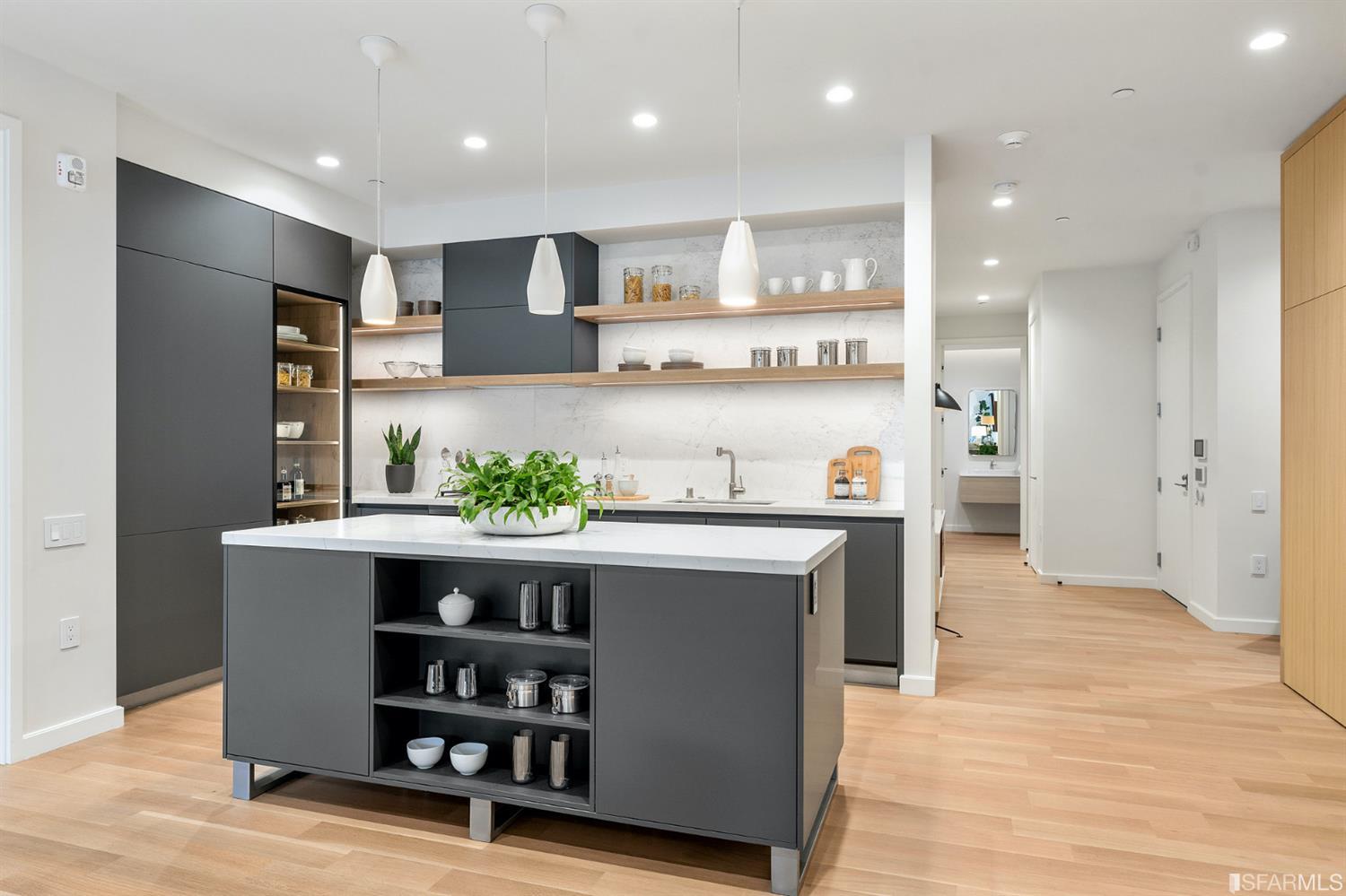 858 Capp Street Unit: 1