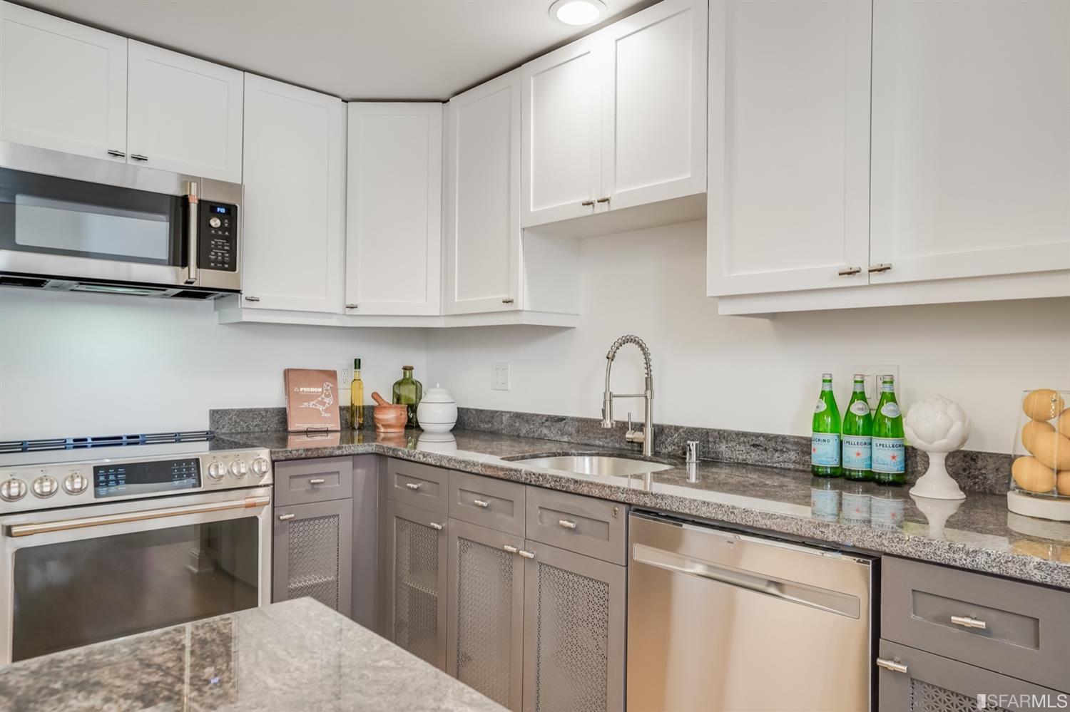 655 5th Street Unit: 18