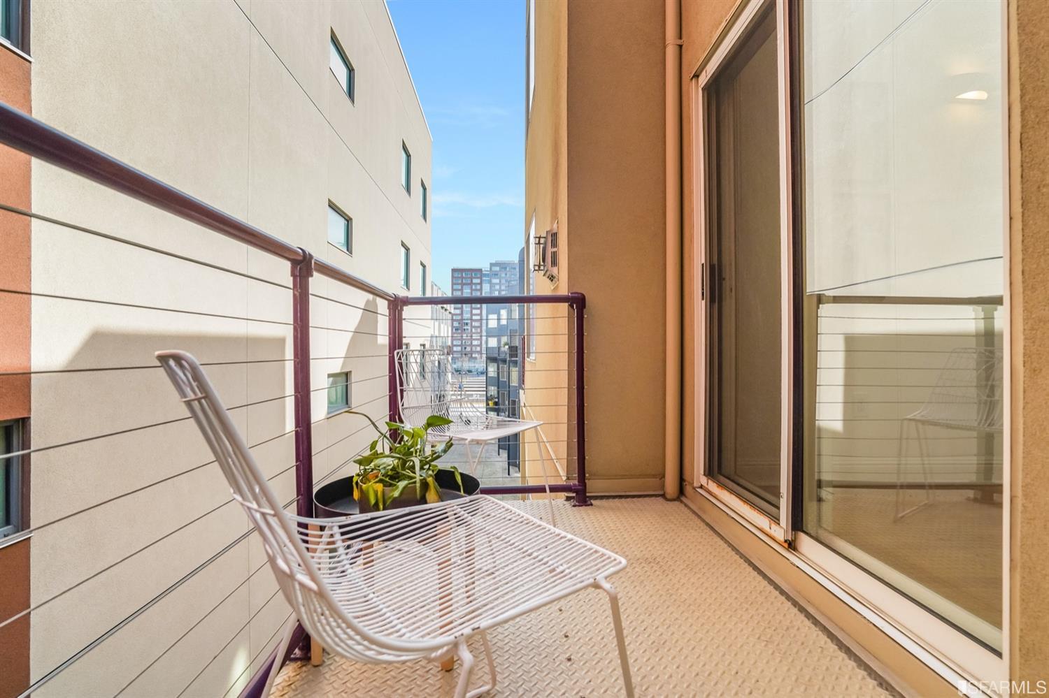 655 5th Street Unit: 18