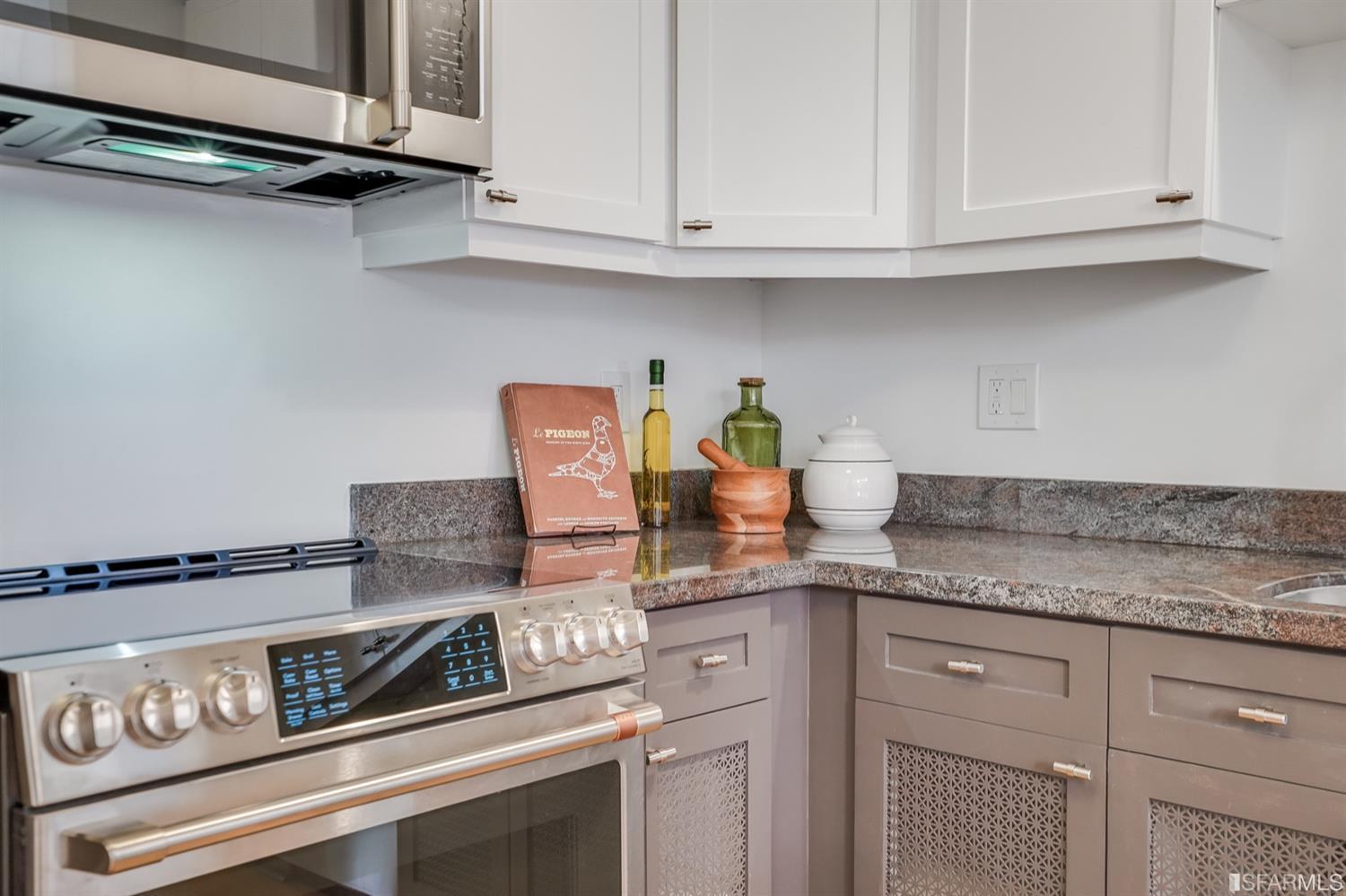 655 5th Street Unit: 18