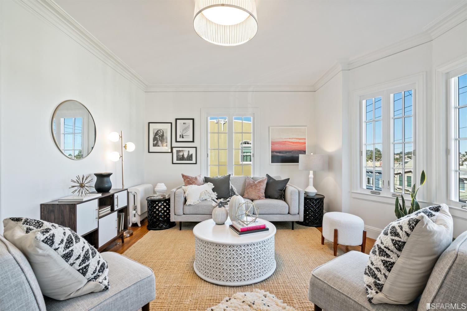 595 12th Avenue Unit: 5