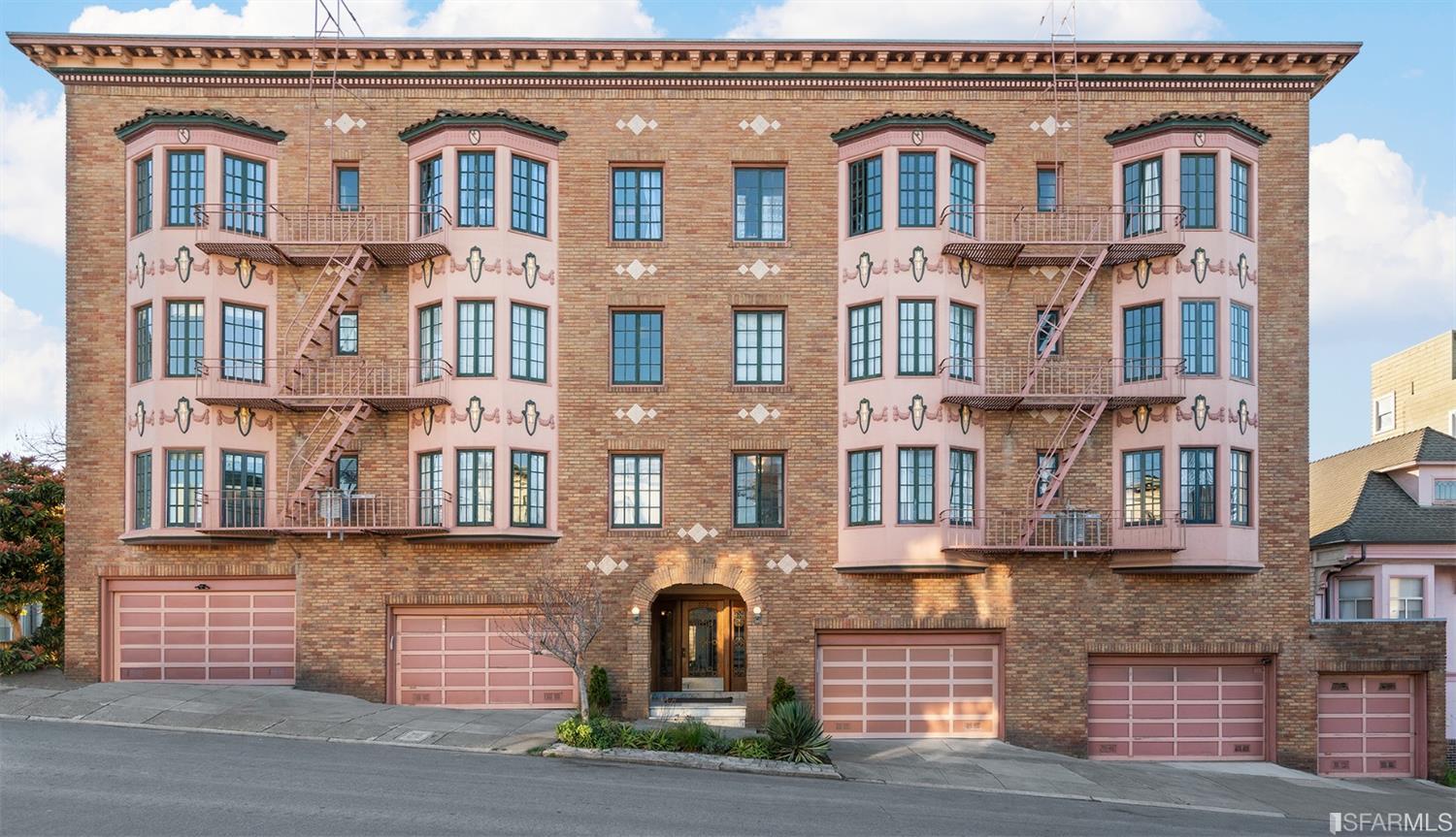 595 12th Avenue Unit: 5