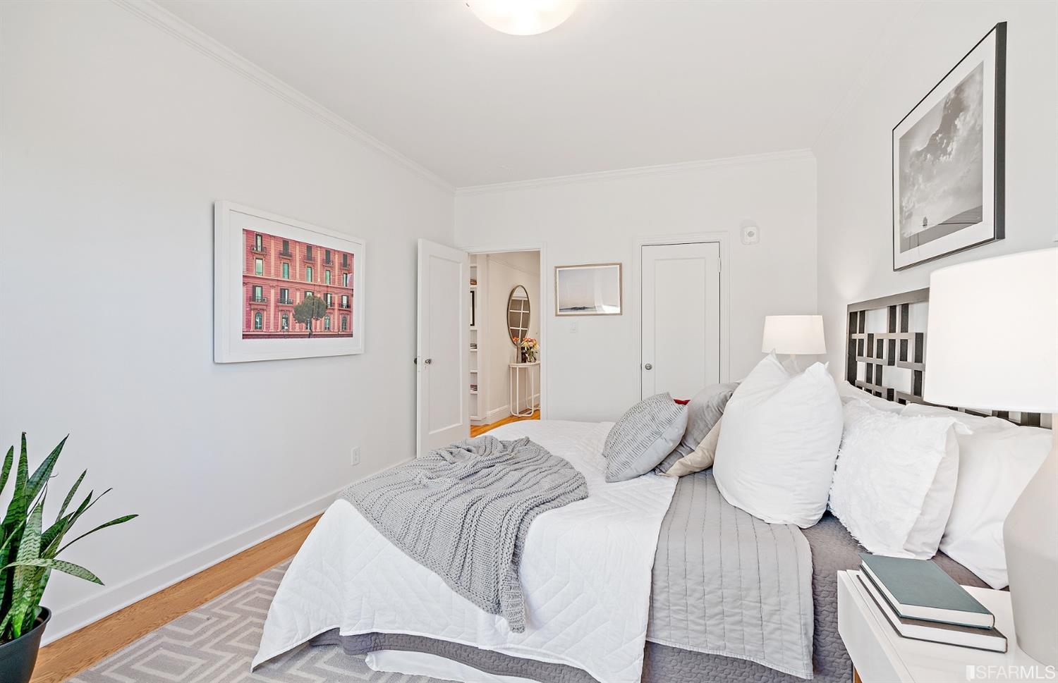 595 12th Avenue Unit: 5
