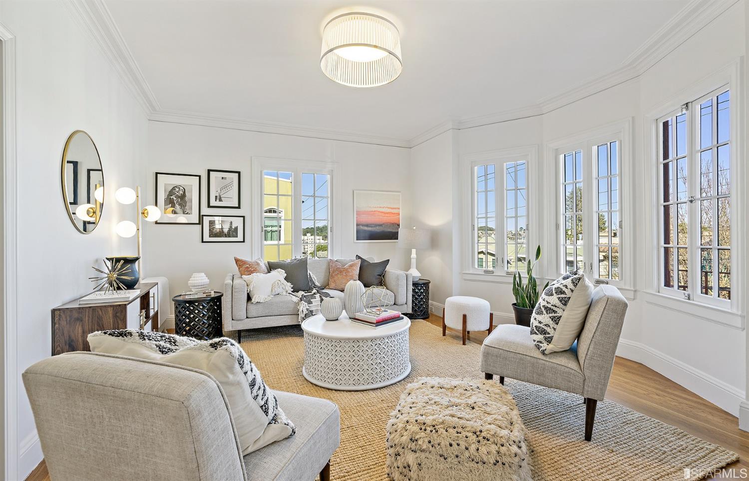 595 12th Avenue Unit: 5