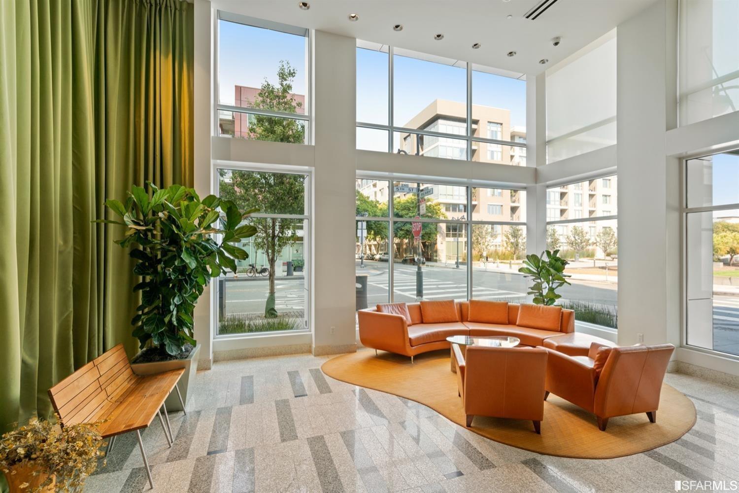 300 Berry Street Unit: 1407