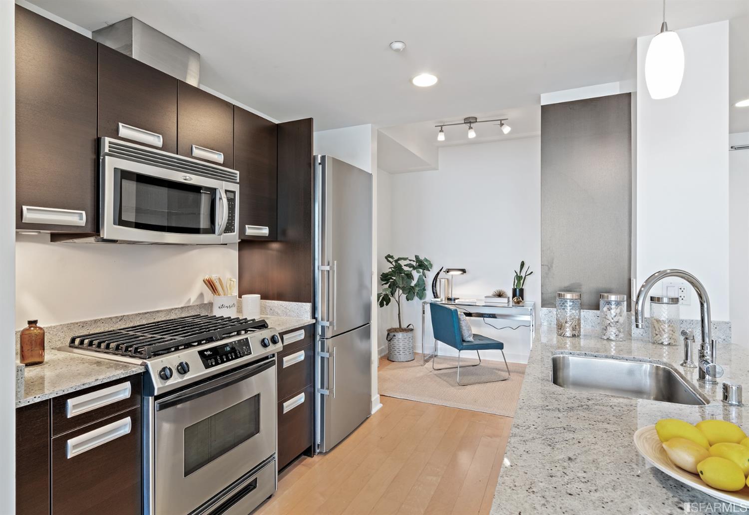 300 Berry Street Unit: 1407