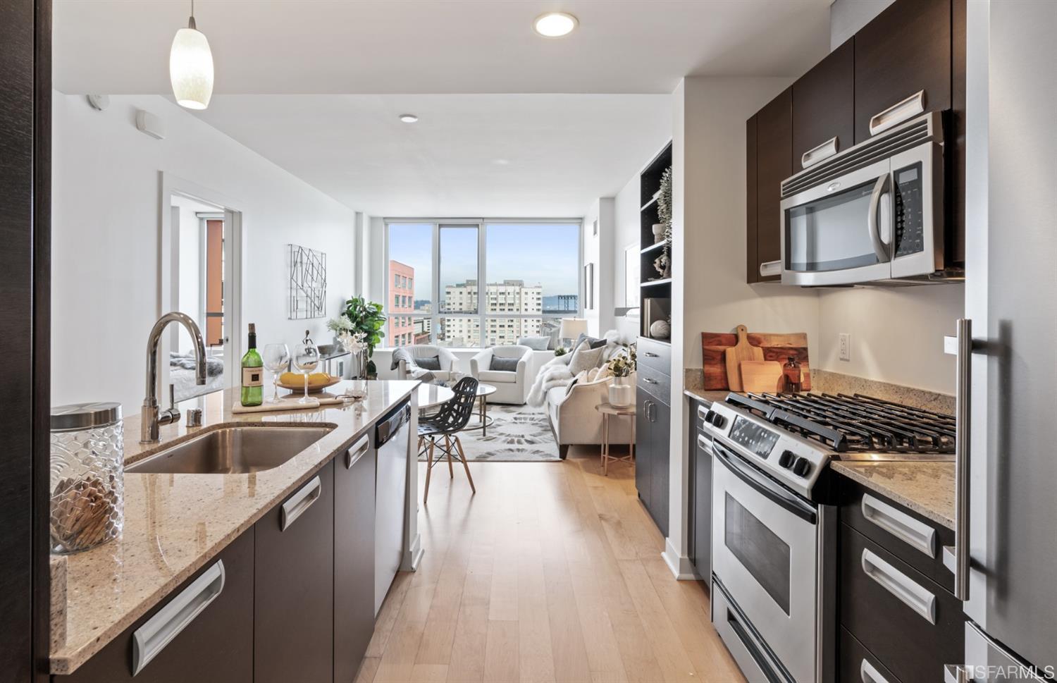300 Berry Street Unit: 1407