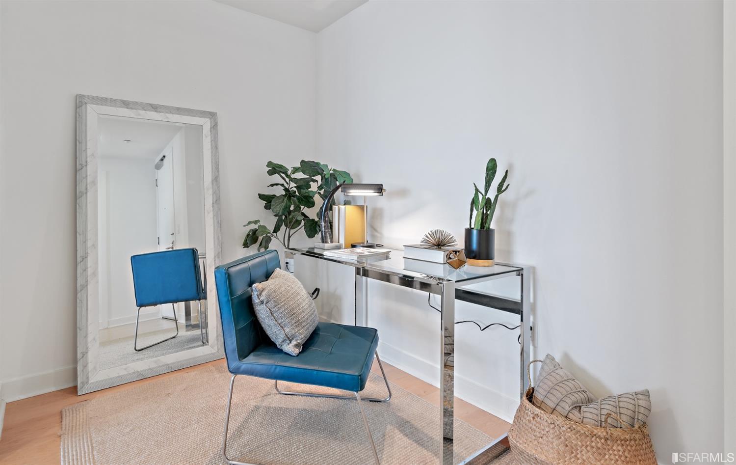 300 Berry Street Unit: 1407