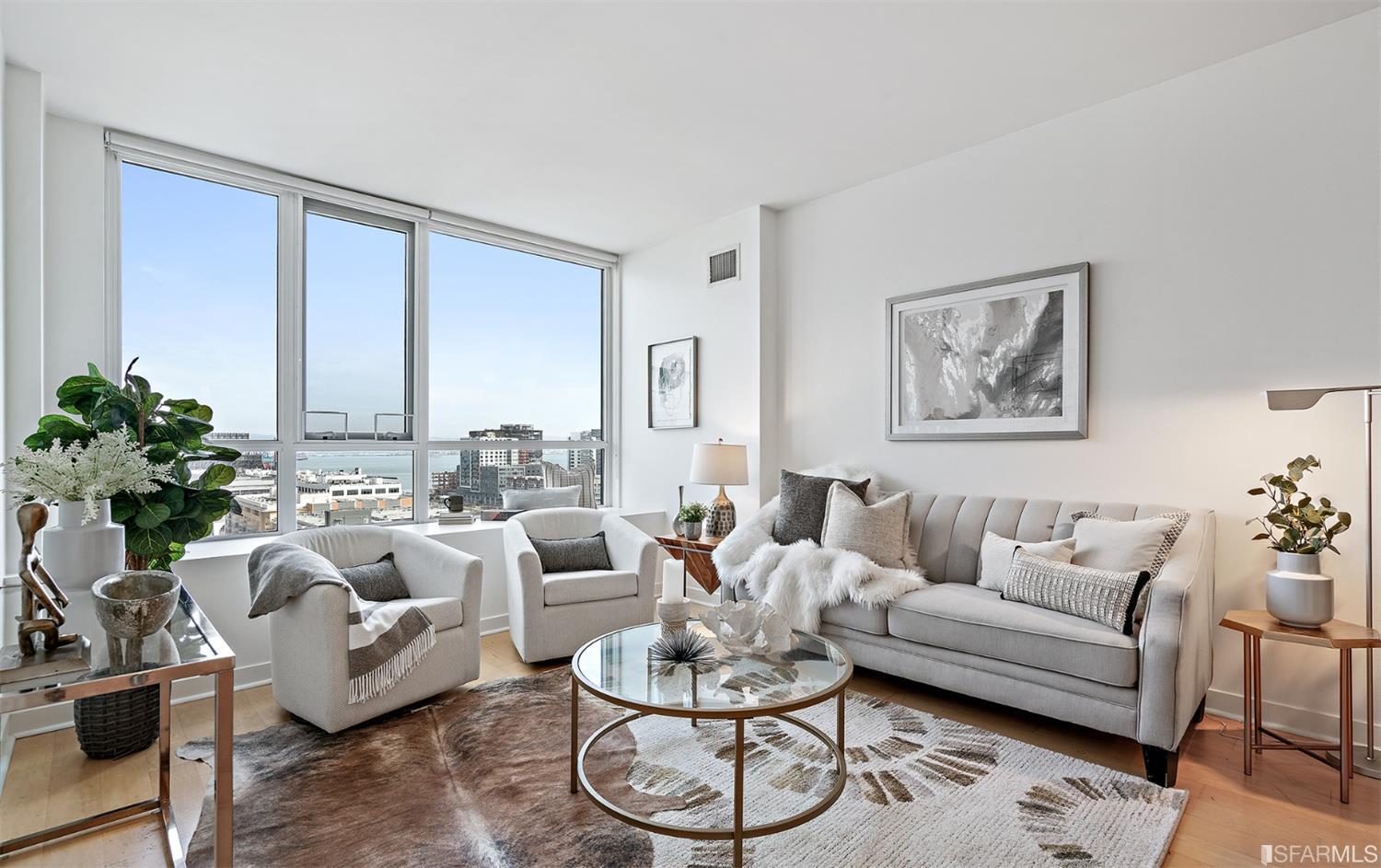 300 Berry Street Unit: 1407