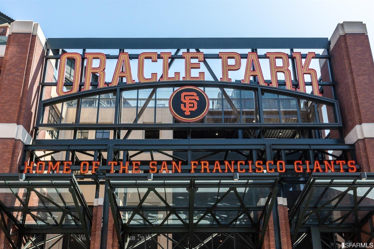 300 Berry Street Unit: 1407