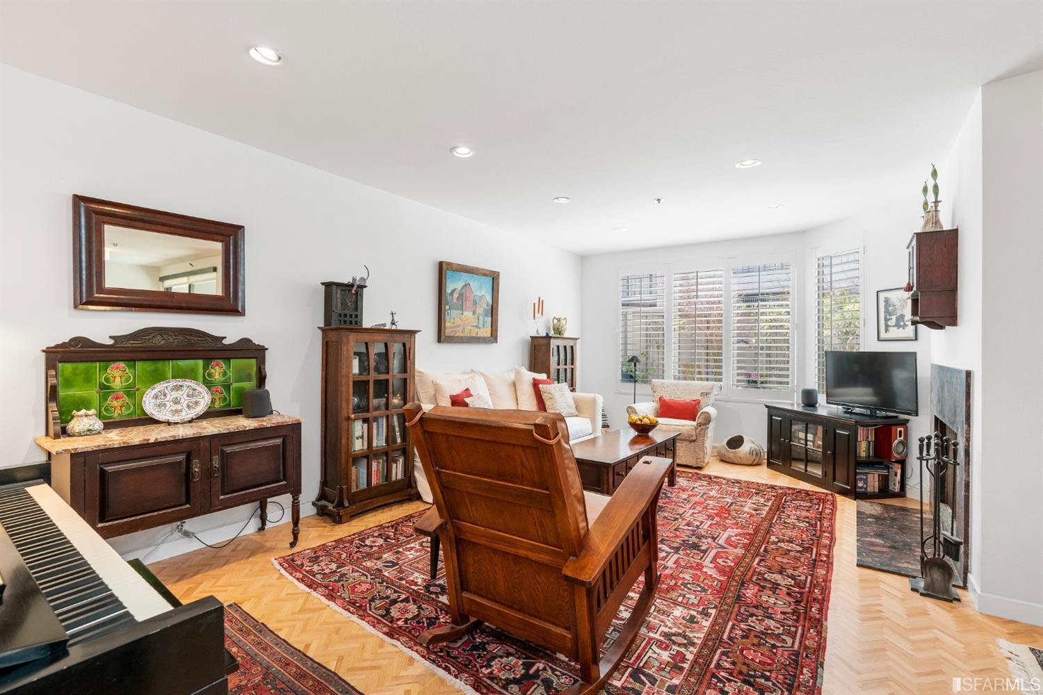 156 Lombard Street Unit: 23