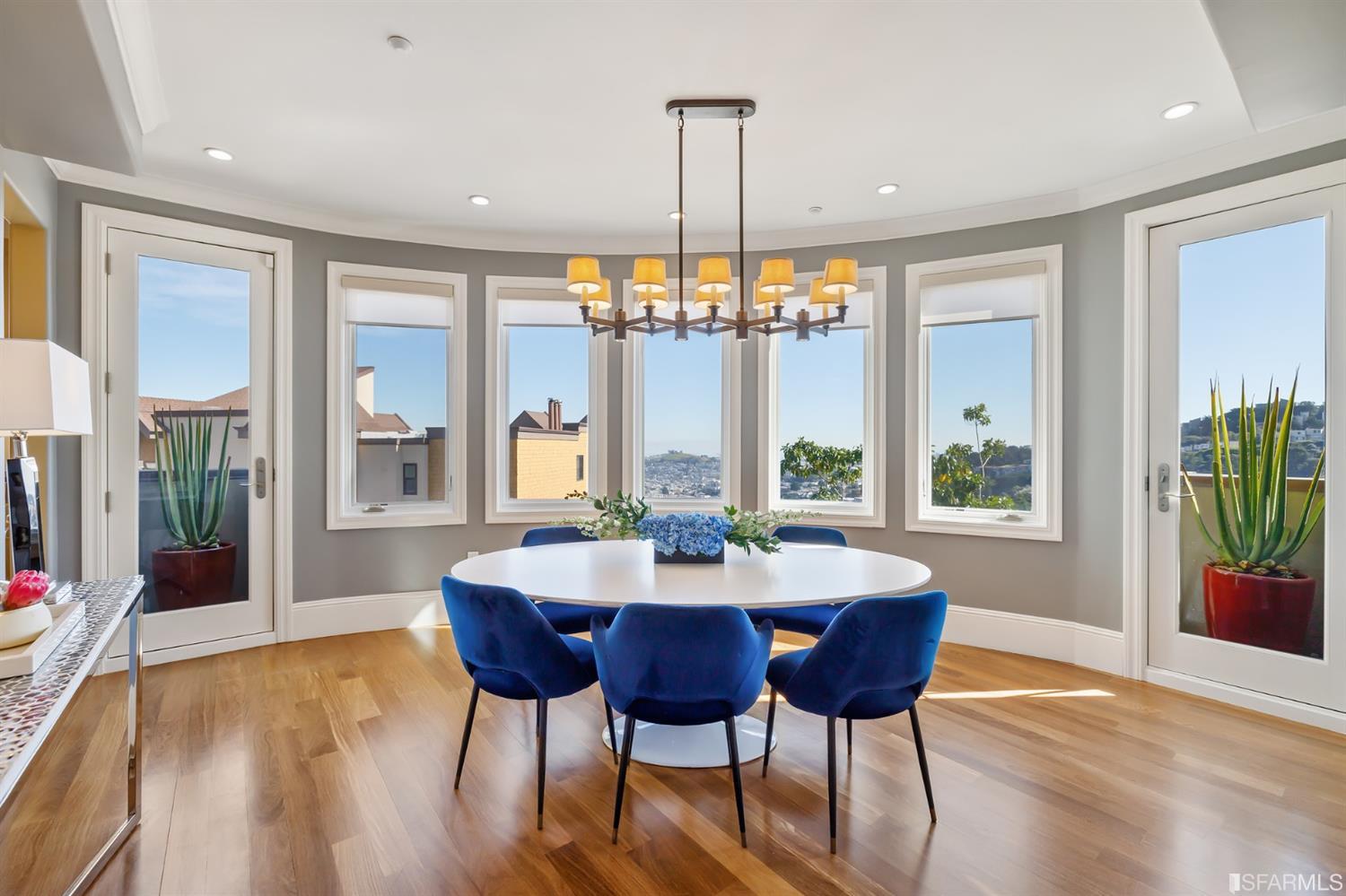 950 Corbett Avenue Unit: 3