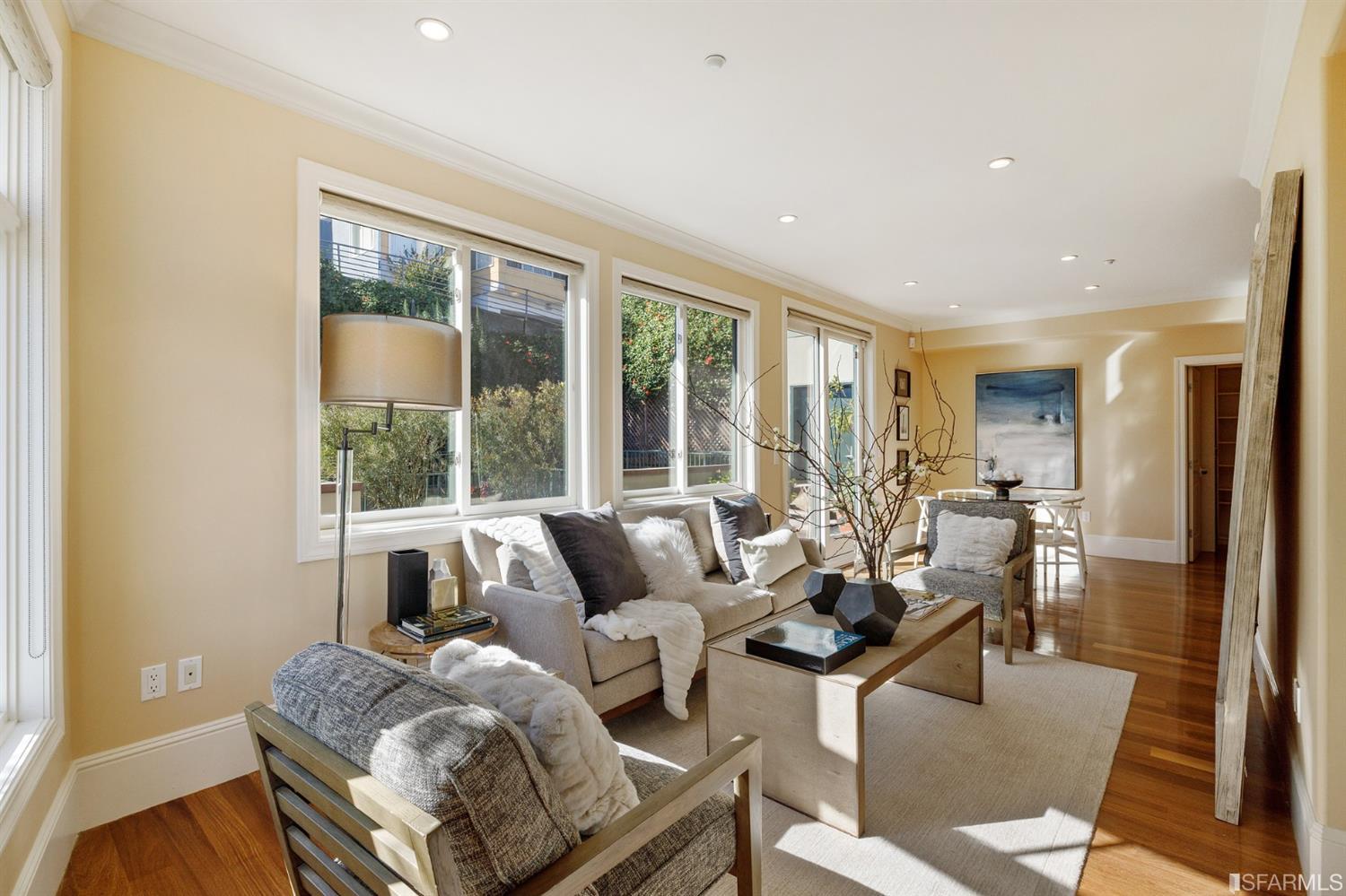 950 Corbett Avenue Unit: 3