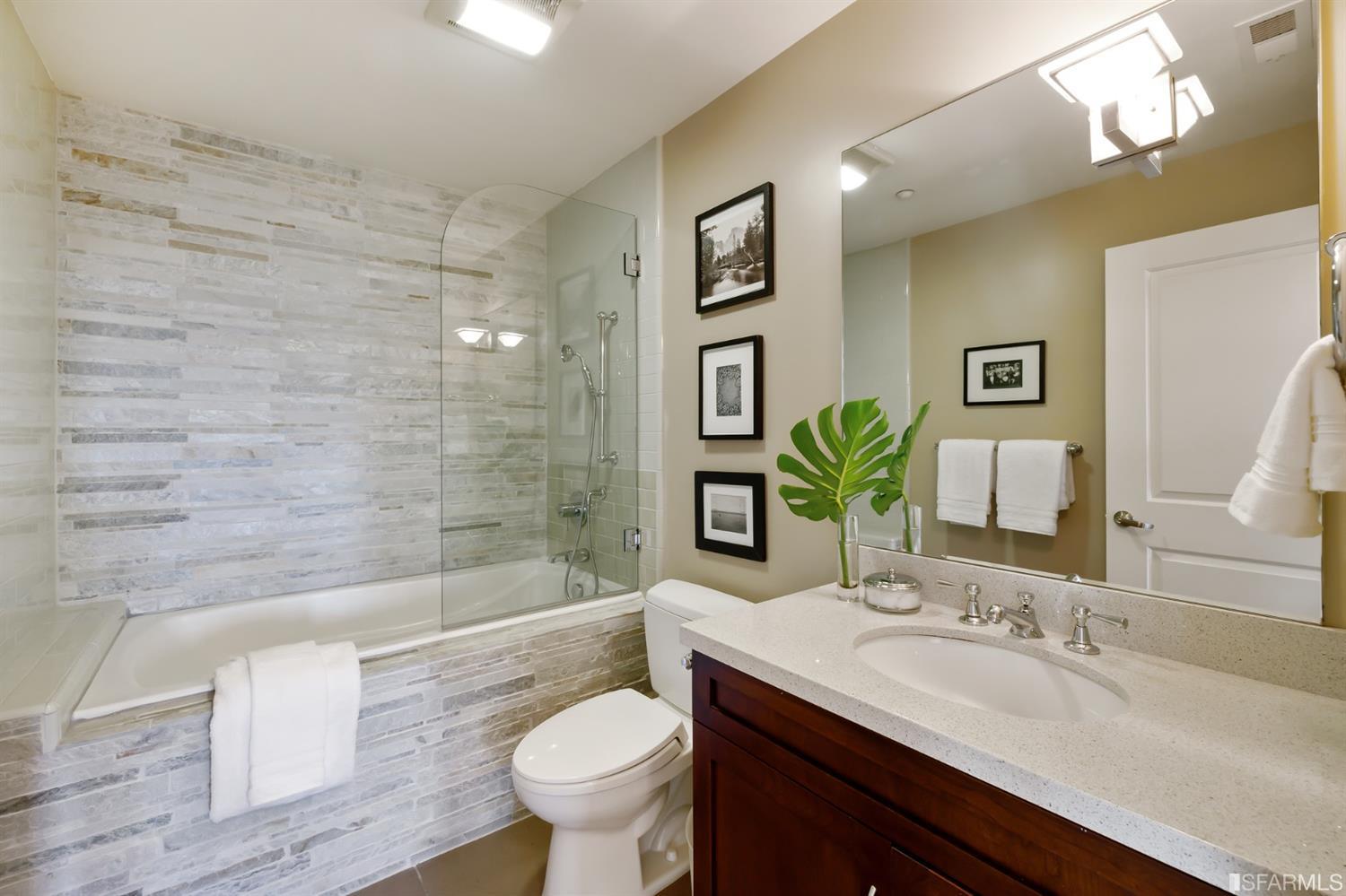 950 Corbett Avenue Unit: 3