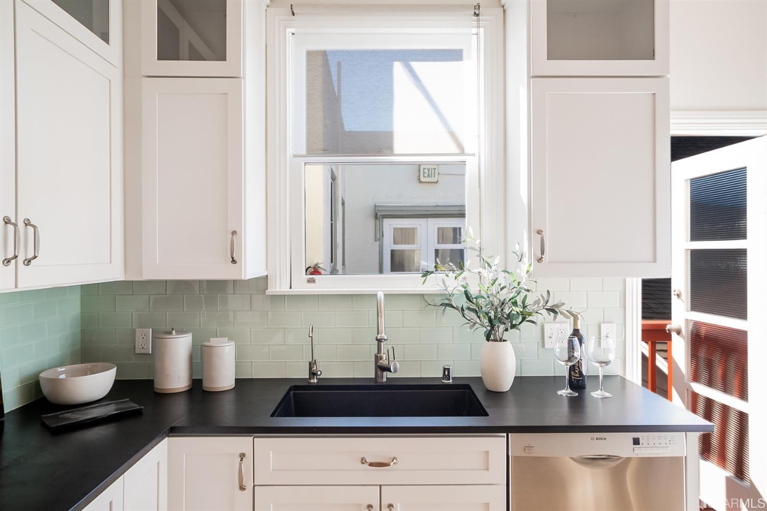 40 28th Street Unit: 4