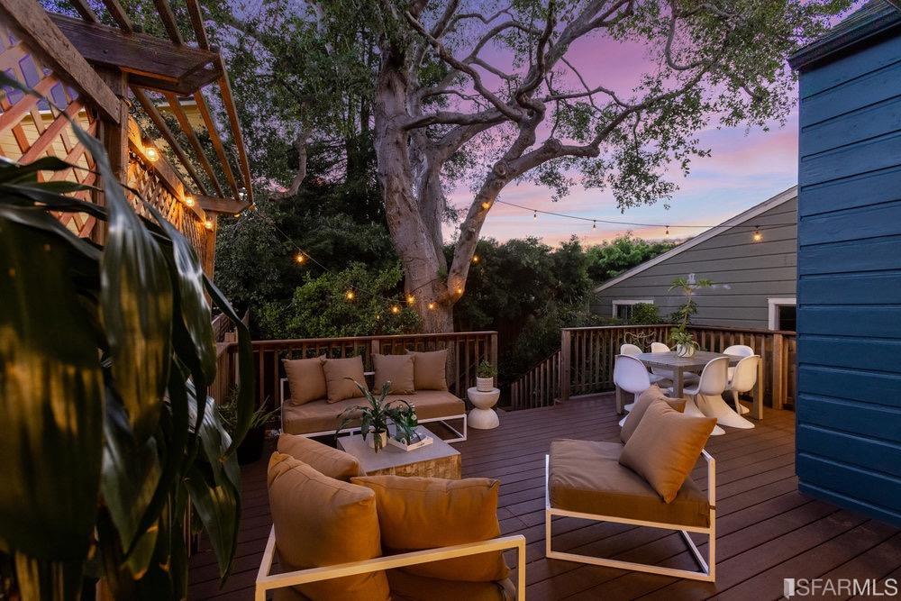 3284 Harrison Street