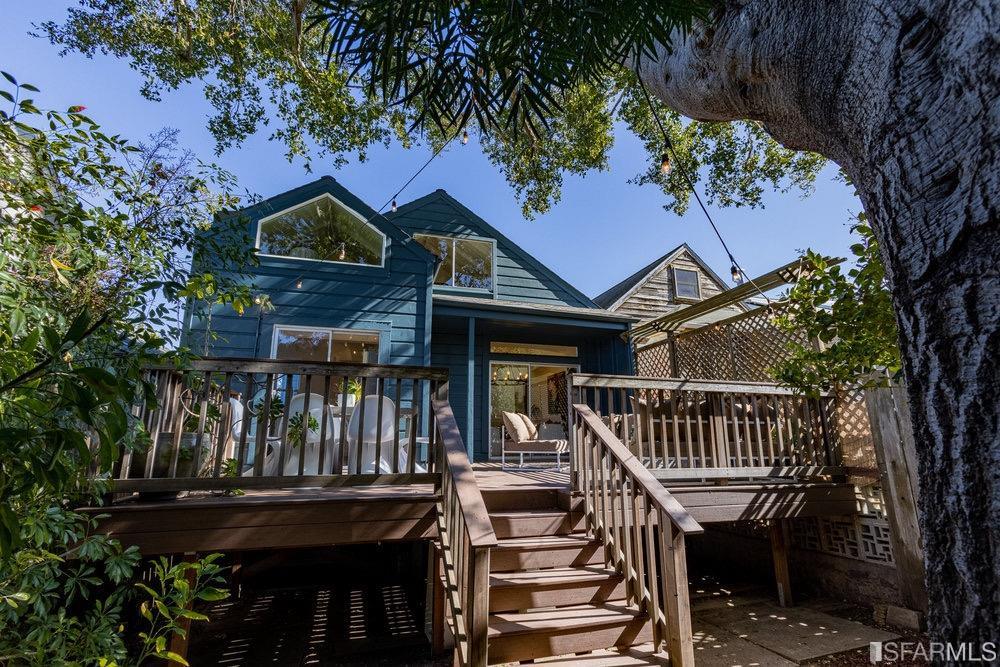 3284 Harrison Street