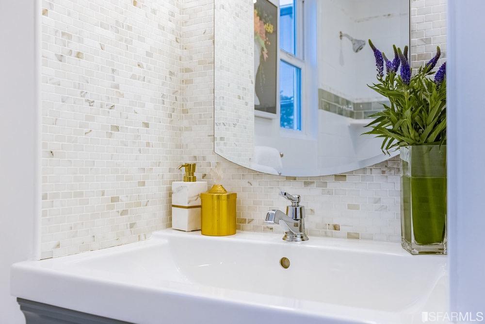 3284 Harrison Street