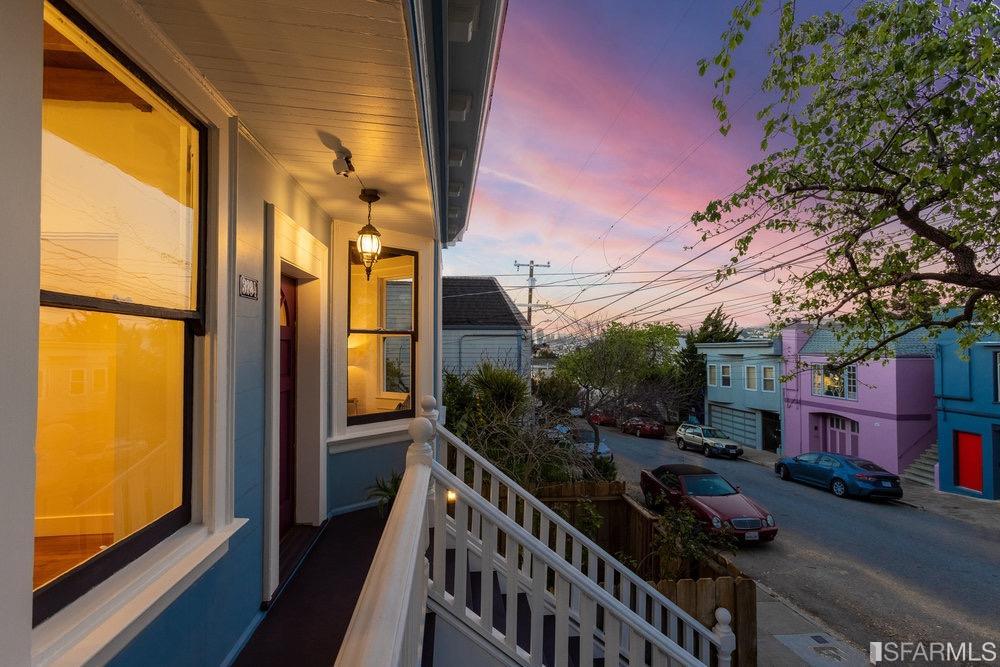 3284 Harrison Street