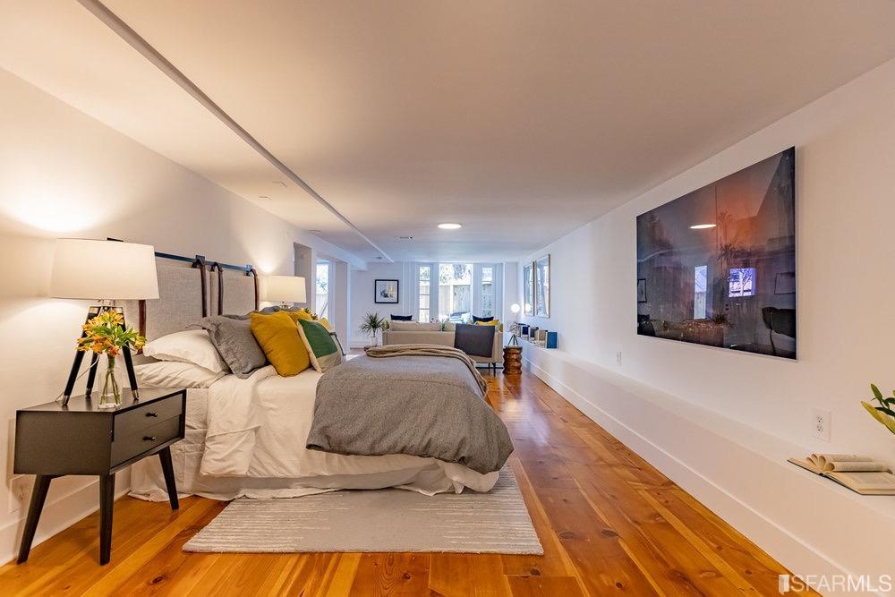 3284 Harrison Street