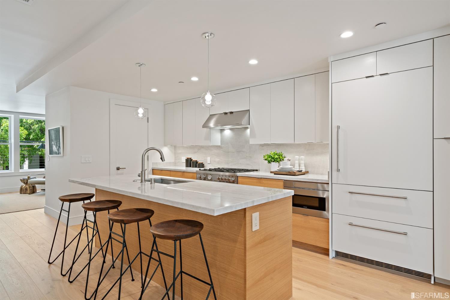 2779 Folsom Street Unit: 2