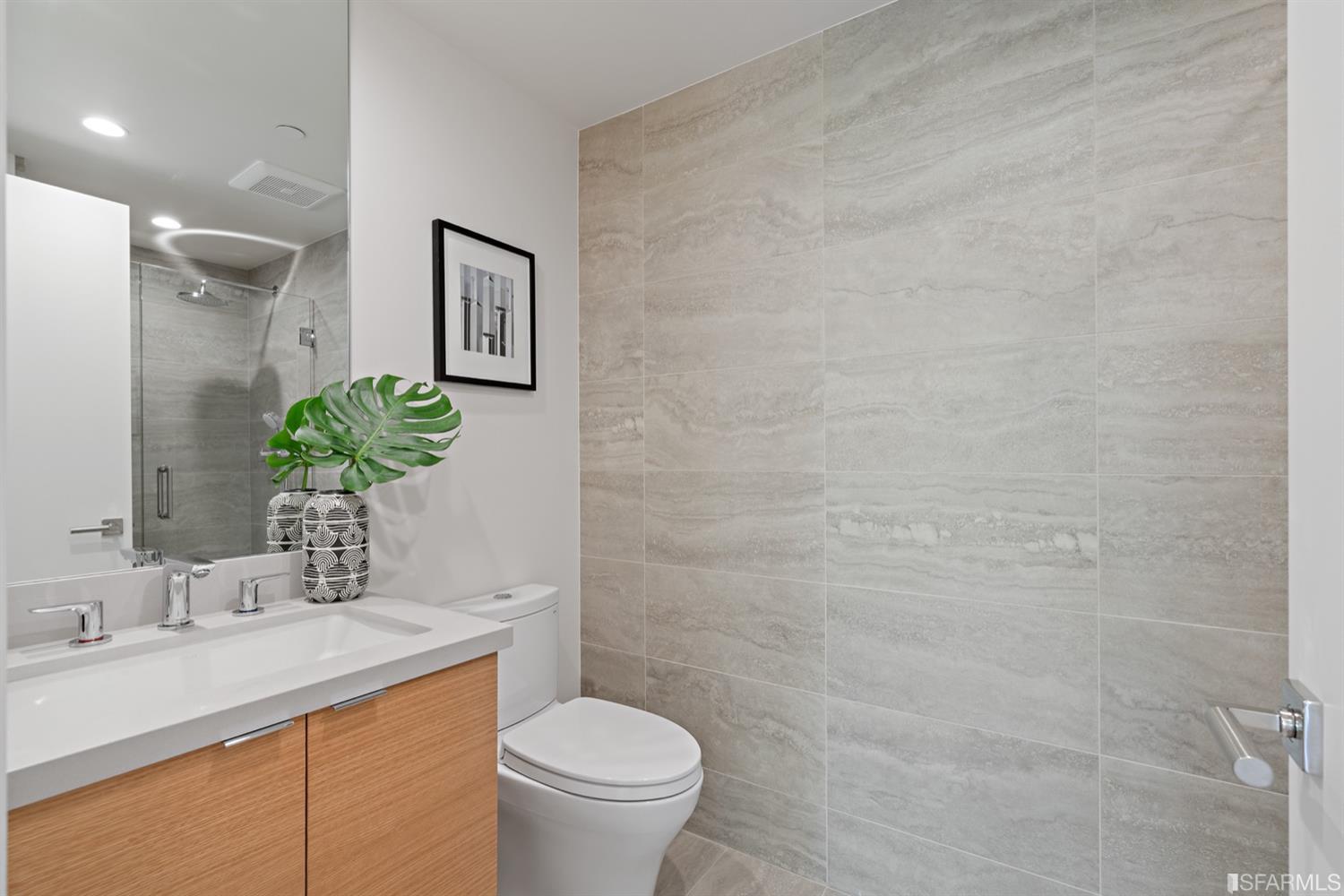 2779 Folsom Street Unit: 2