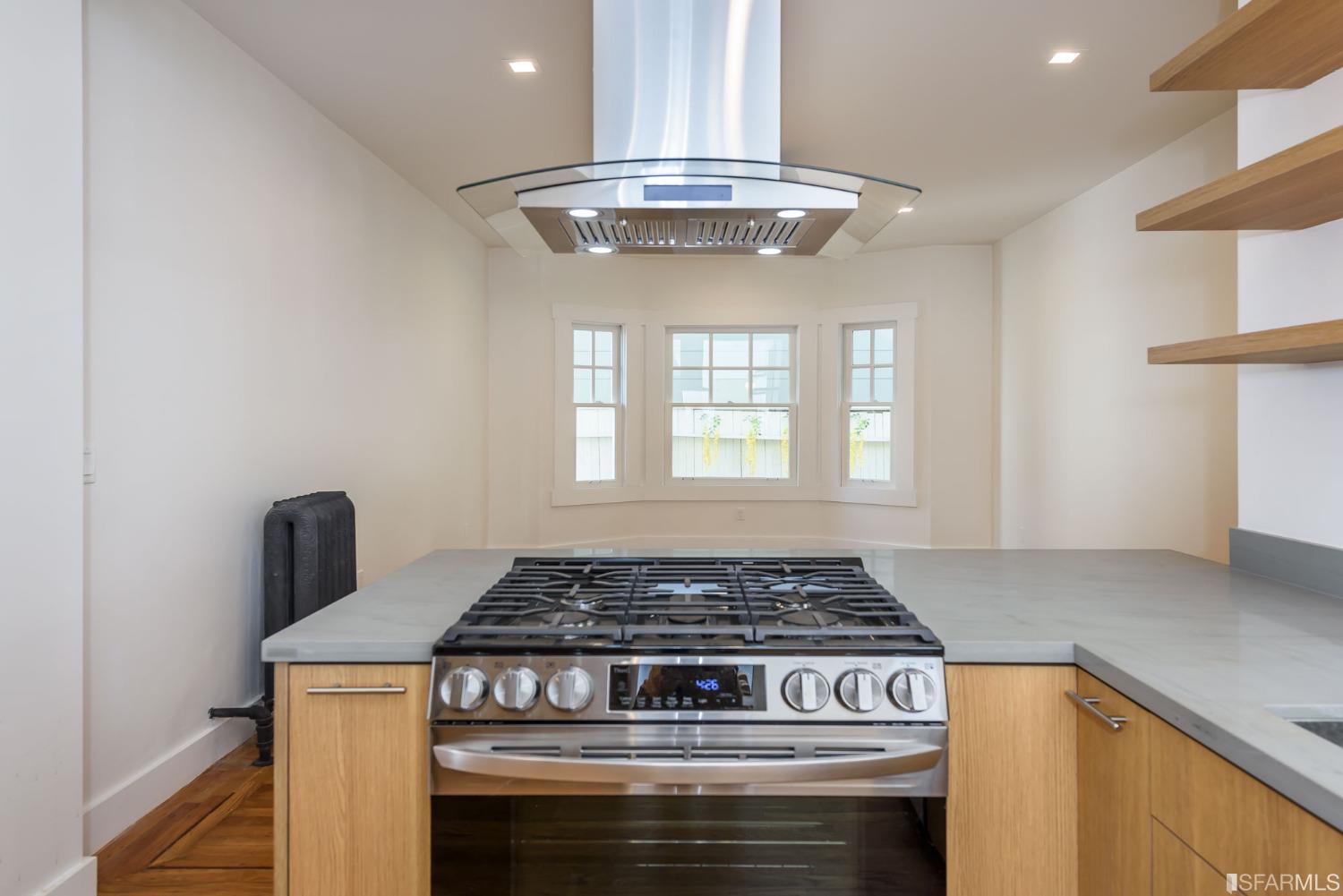 1100 Leavenworth Street Unit: 2