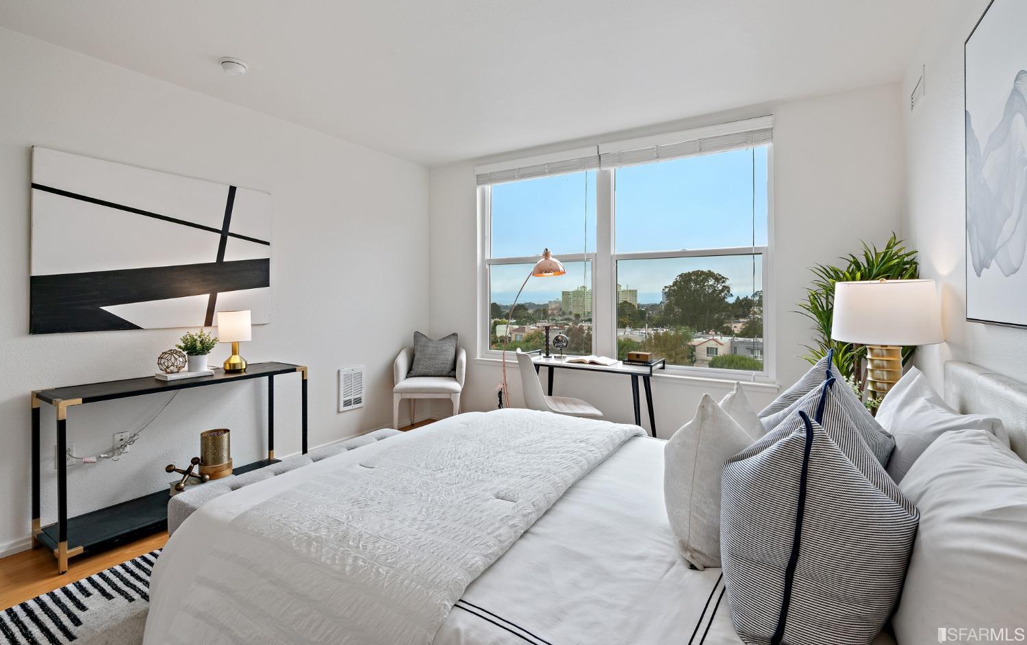 8100 Oceanview Terrace Unit: 204