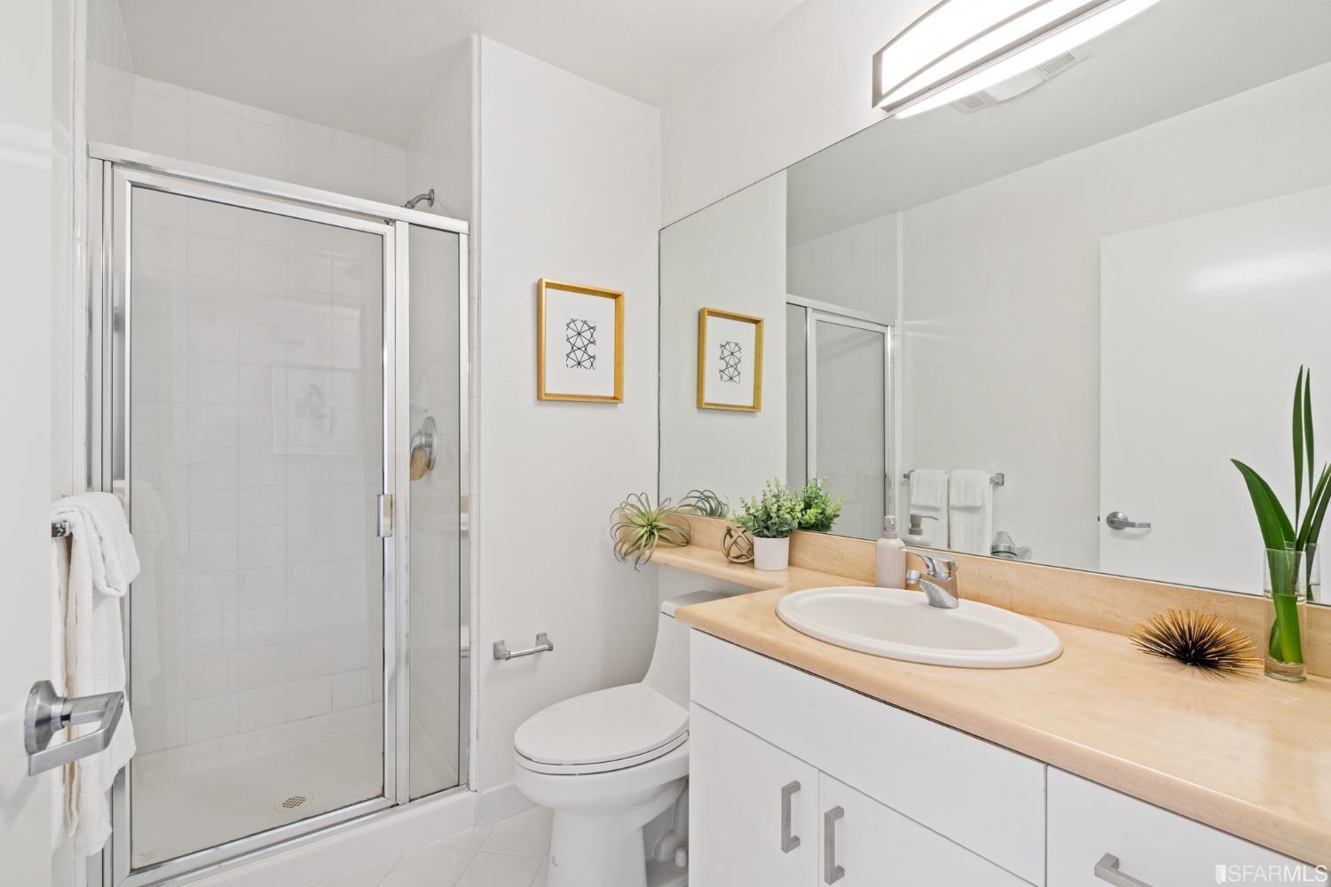 8100 Oceanview Terrace Unit: 204