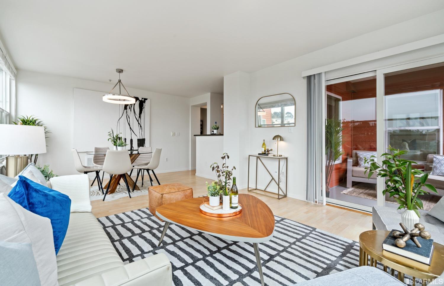 8100 Oceanview Terrace Unit: 204