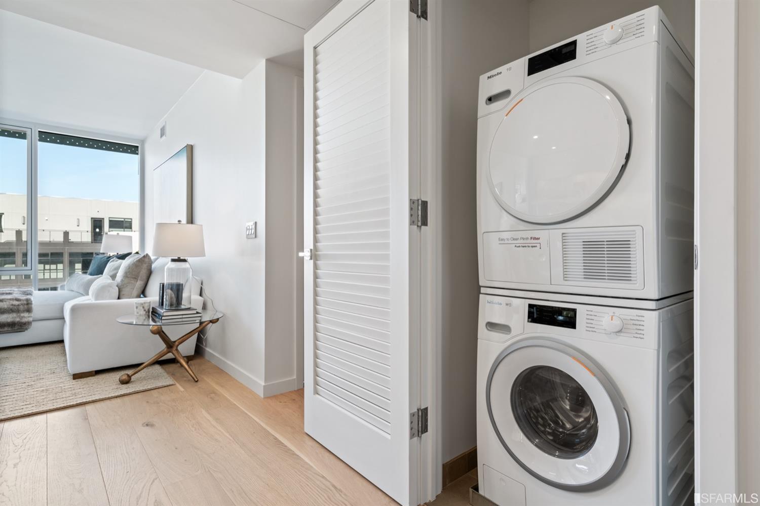 3131 Pierce Street Unit: 201