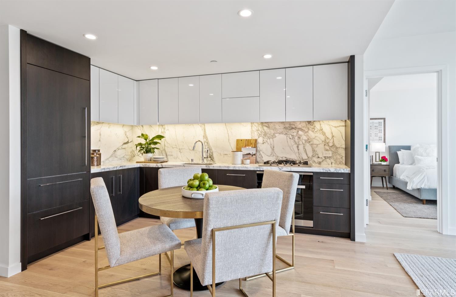 3131 Pierce Street Unit: 201