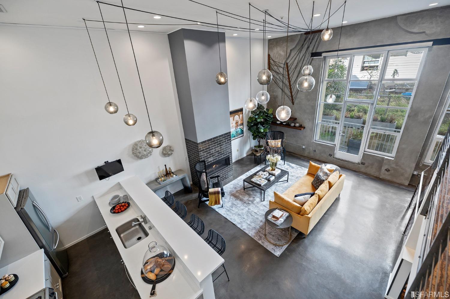 560 Haight Street Unit: 107