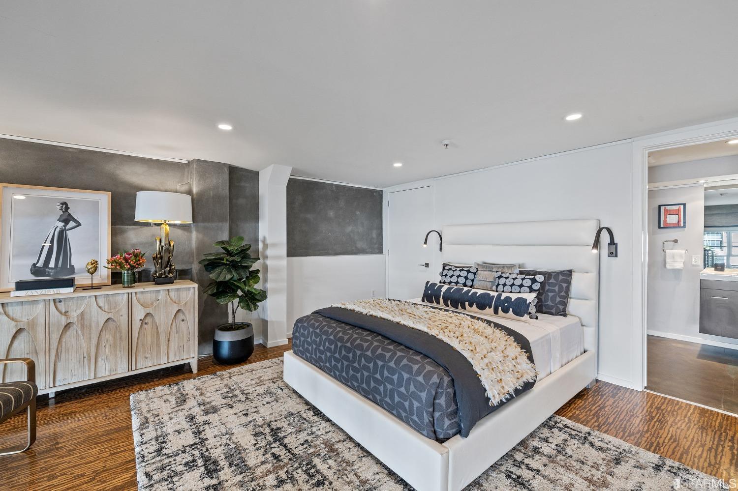 560 Haight Street Unit: 107