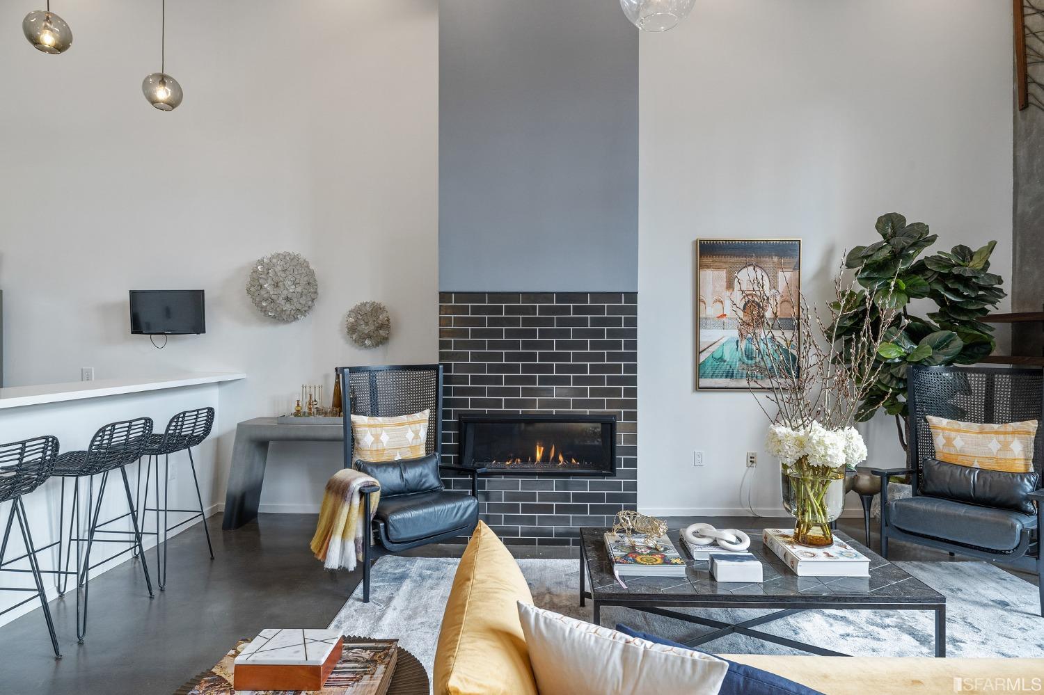 560 Haight Street Unit: 107