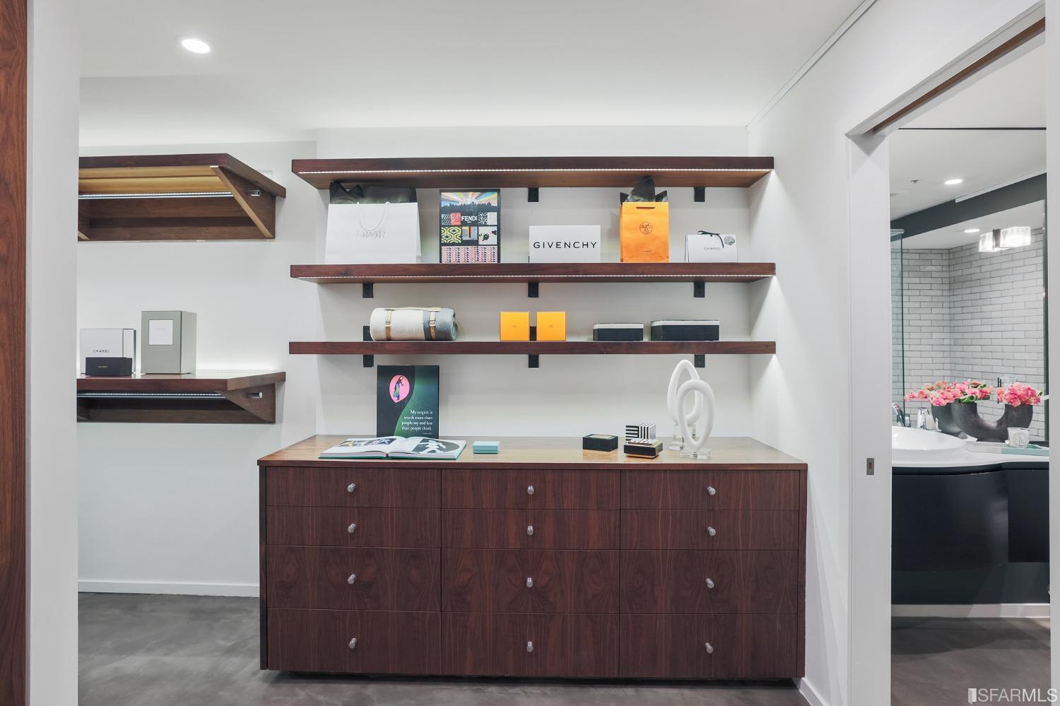 560 Haight Street Unit: 107