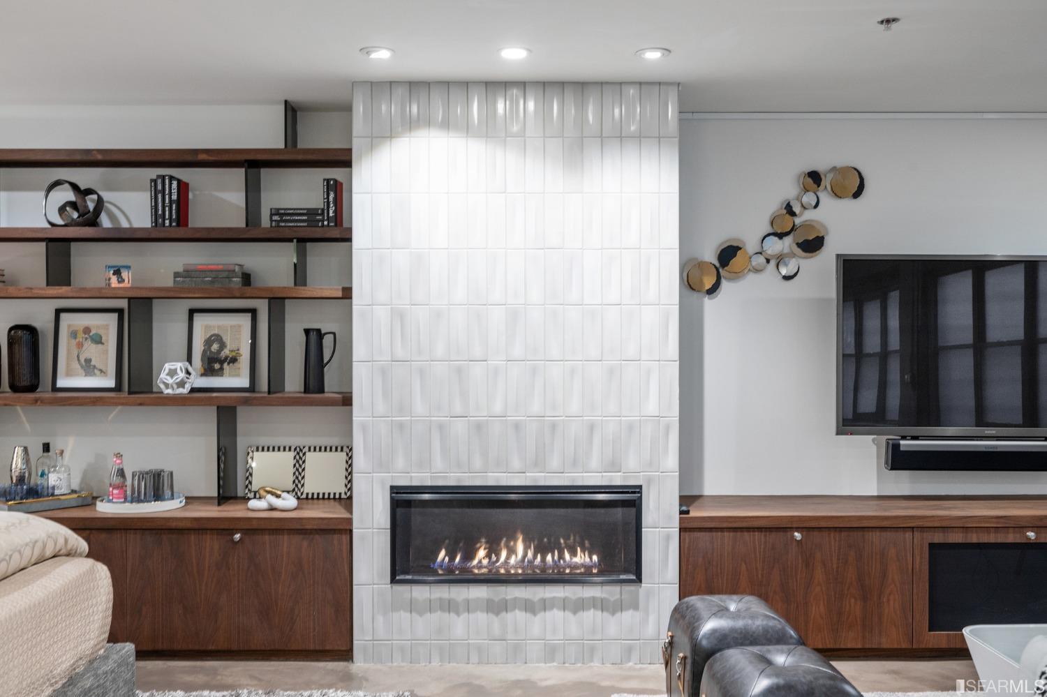 560 Haight Street Unit: 107