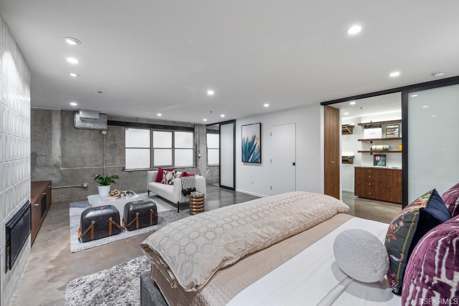 560 Haight Street Unit: 107